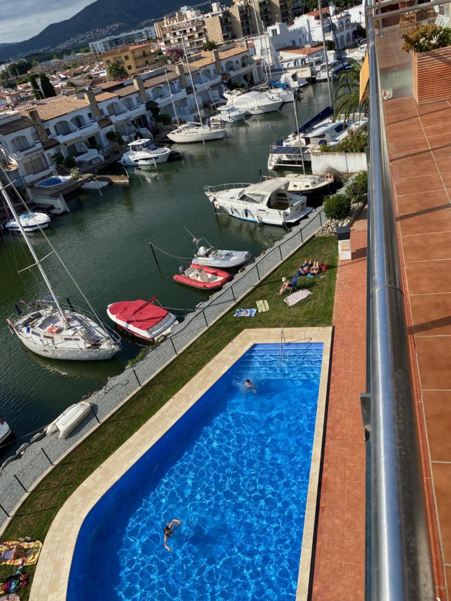 Vue Panoramique Sur La Mediterrannee, Appartement Sur Canal & Proche Plage Roses Luaran gambar