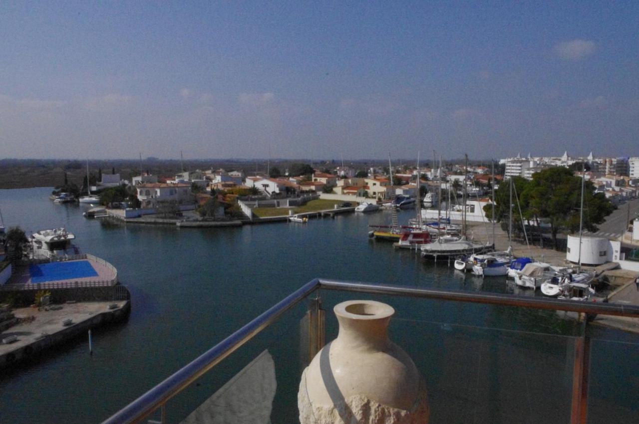 Vue Panoramique Sur La Mediterrannee, Appartement Sur Canal & Proche Plage Roses Luaran gambar